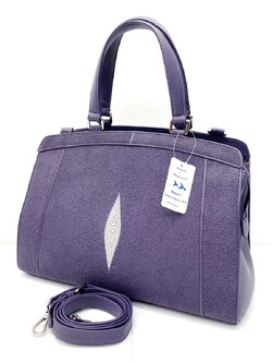 กระเป๋าถือหนังปลากระเบนแท้ สีม่วง มีสายสะพาย