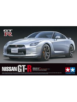 1/24 SCALE NISSAN GT-R