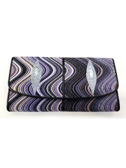 กระเป๋าสตางค์หนังปลากระเบนแท้ 3พับยาว พิมลาย ดอกไม้