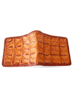 กระเป๋าสตางค์หนังจระเข้แท้ ส่วนกระดูก สีน้ำตาล ถักขอบ