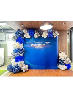 เซทลูกโป่ง ไลฟ์สดเปิดตัวสินค้า โทนสีฟ้า น้ำเงิน ขาว เงิน + เสาตั้งลูกโป่ง ขนาด 36นิ้ว 3เสา (ไม่แบล็คดรอป)