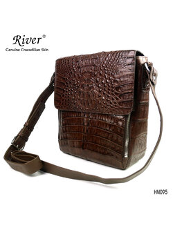 กระเป๋าเอกสารหนังจระเข้แท้ สีน้ำตาล มีสายสะพาย