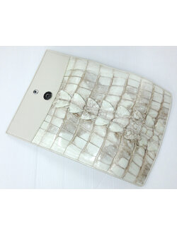 กระเป๋าสตางค์หนังจระเข้แท้ 3พับยาว ส่วนหาง สีขาว