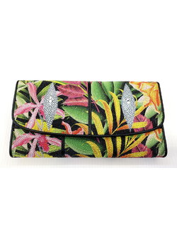 กระเป๋าสตางค์หนังปลากระเบนแท้ 3พับยาว พิมลาย ดอกไม้