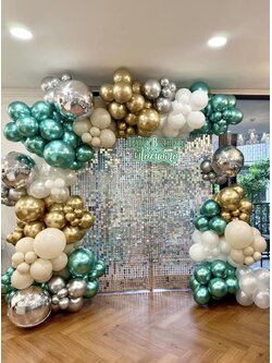 แบลคดรอปฉากวิ้ง โทนสีเขียว เงิน ขาว ทอง