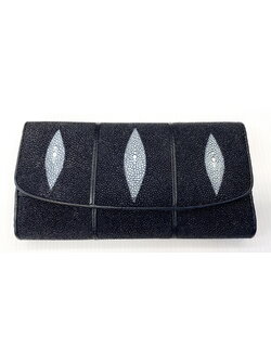 กระเป๋าสตางค์หนังปลากระเบนแท้3ตา 3พับยาว สีดำ