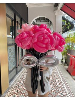 ลูกโป่งดอกกุหลาบ โทนสีชมพู ดำ ช่อขนาด7ดอก