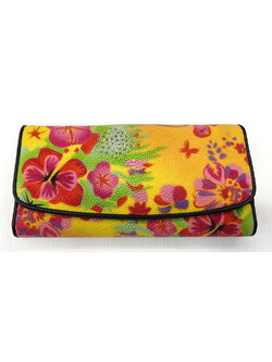 กระเป๋าสตางค์หนังปลากระเบนแท้ 3พับยาว พิมลาย ดอกไม้