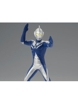 Ultraman Cosmos Hero's Brave Statue Ultraman Cosmos (Luna Mode) Figure