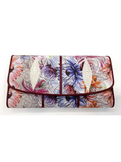 กระเป๋าสตางค์หนังปลากระเบนแท้ 3พับยาว พิมลาย ดอกไม้