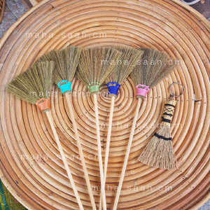 ไม้กวาดจิ๋ว / พวงกุญแจ