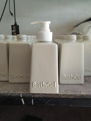 ขวด Bath Gel ทรงเหลี่ยม แบบหัวปั้ม