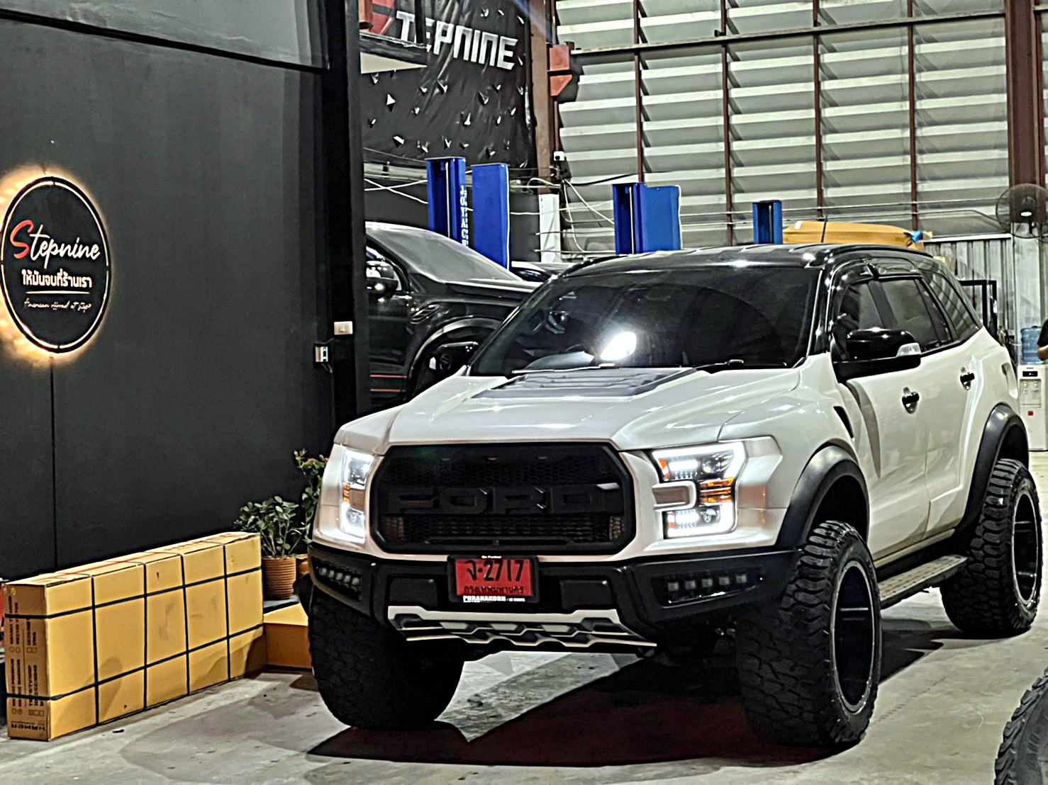 #FORD_EVEREST_ทรงเมกา ที่ STEP9