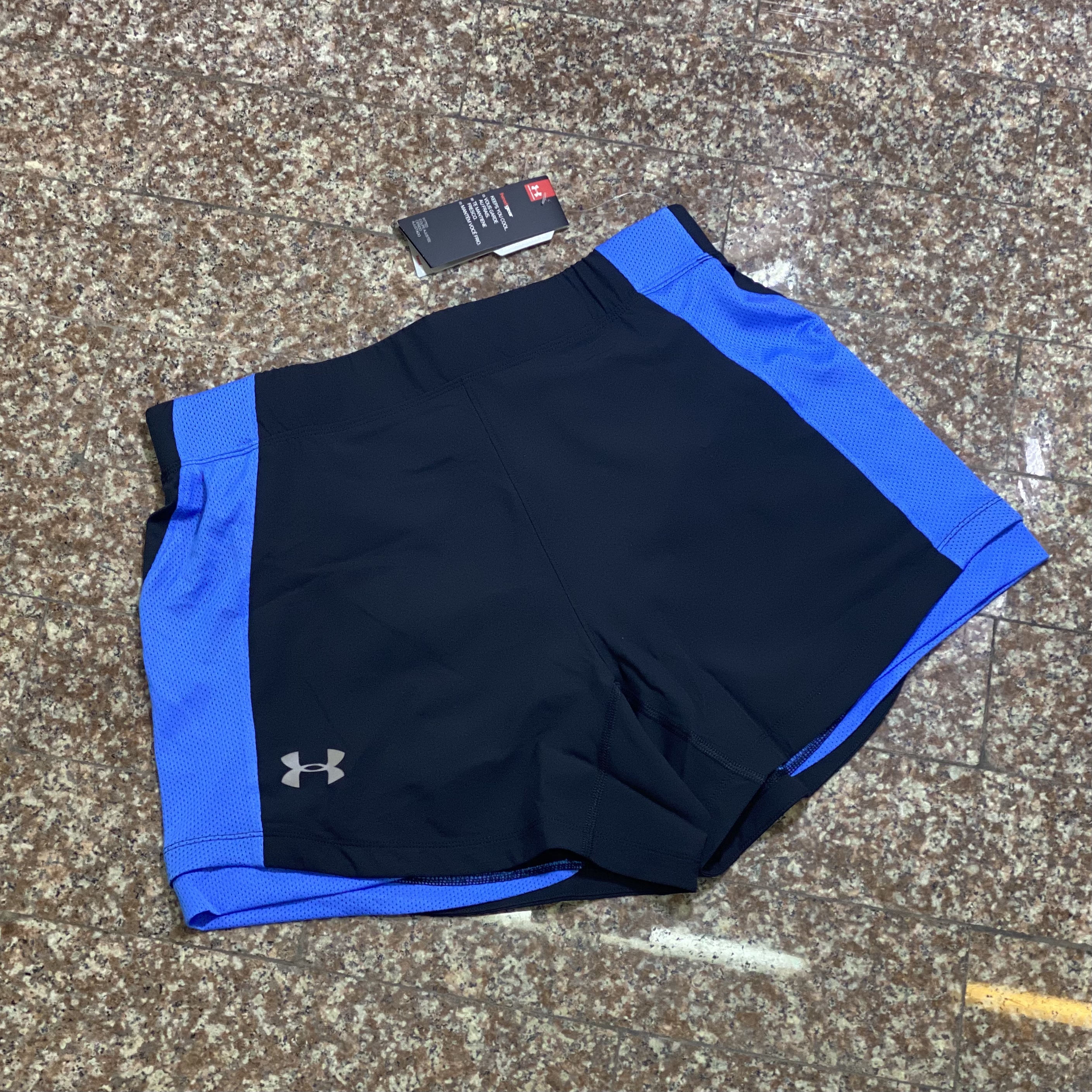 กางเกงวิ่ง Under Armour Qualifier SpeedPocket 5” Running Shorts (LG)
