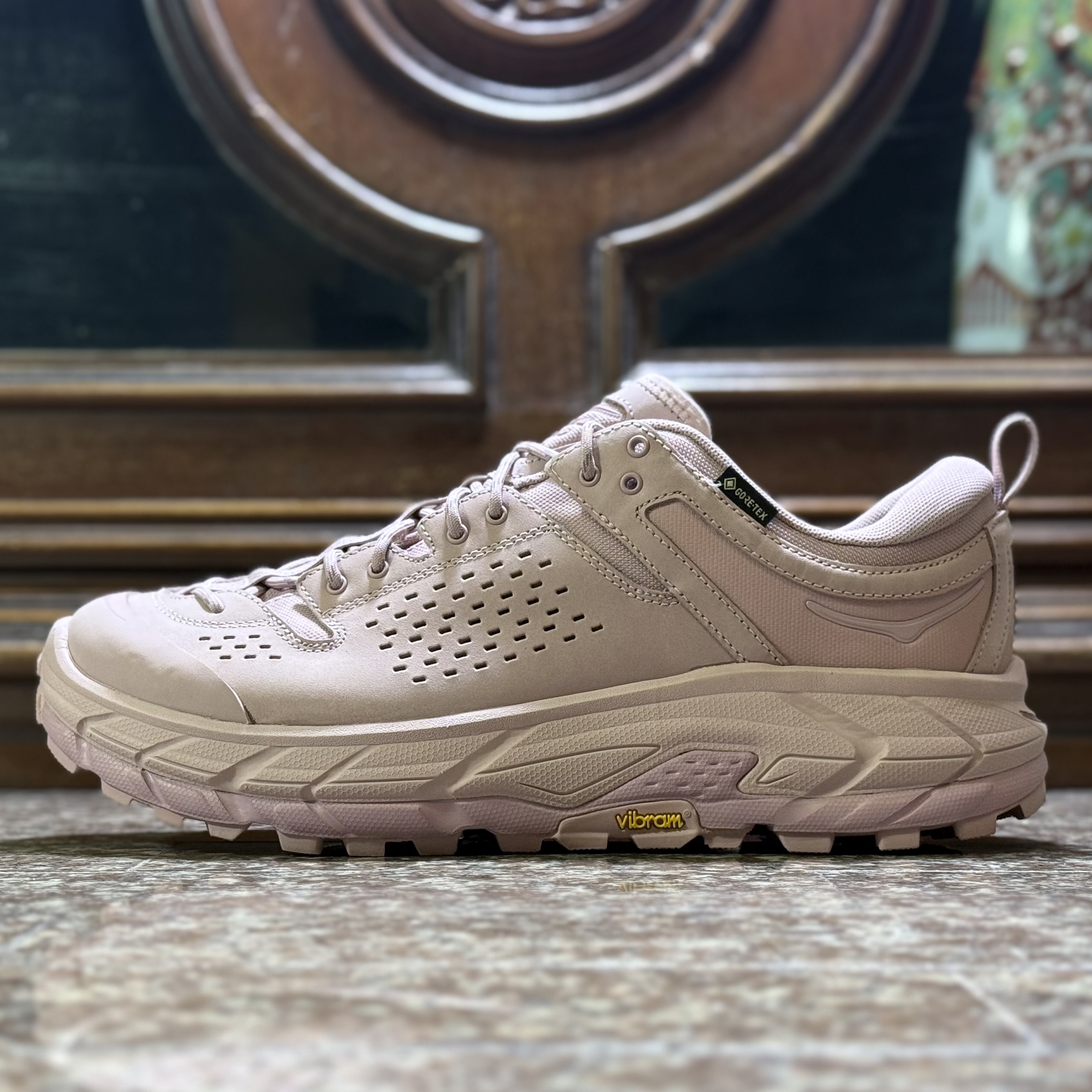 รองเท้า HOKA TOR ULTRA LO ‘EXCLUSIVE’ (M12US)