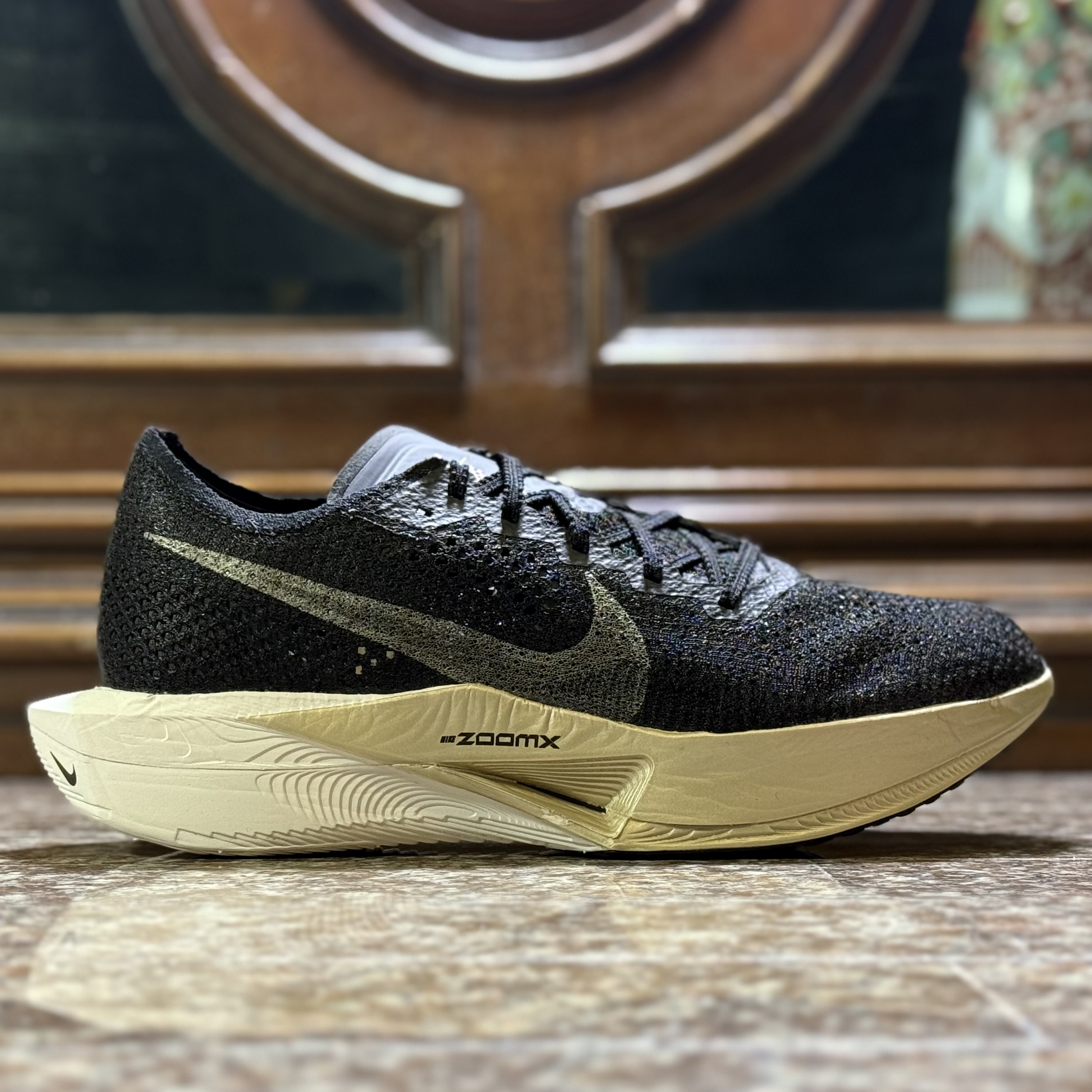 รองเท้าวิ่ง Nike ZoomX Vaporfly Next% 3 (M10/10.5US)