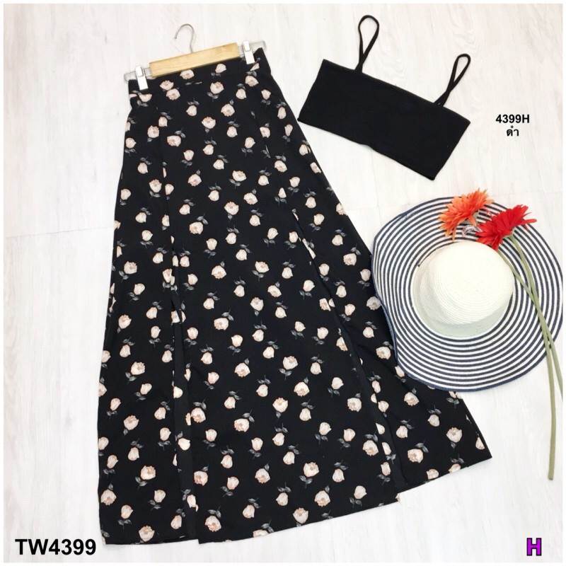 set 2 ชิ้น เสื้อสายเดี่ยว กับ กระโปรงผ่าหน้า