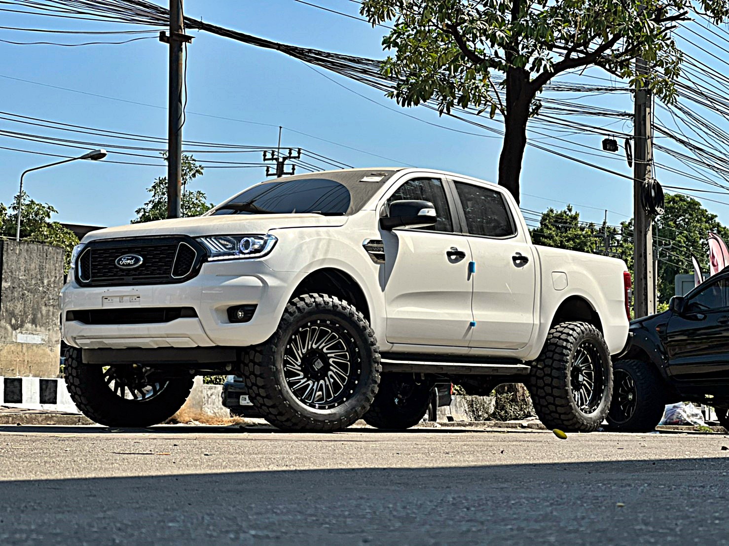 AMERICAN_WARRIOR FORD ทรงเมกา
