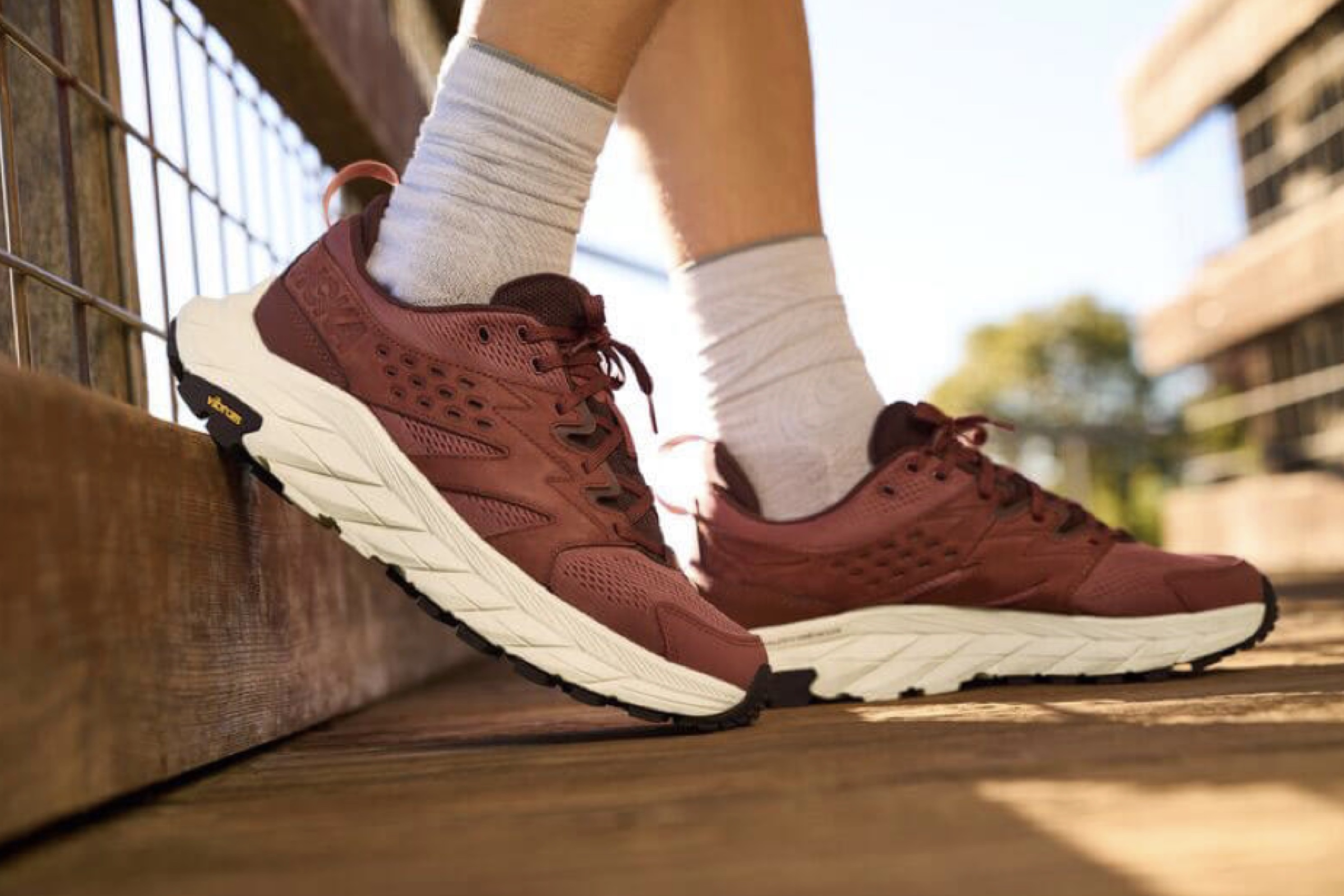 รองเท้าเดินป่า HOKA Anacapa Breeze Low ‘Baked Clay’ (M7-15US)