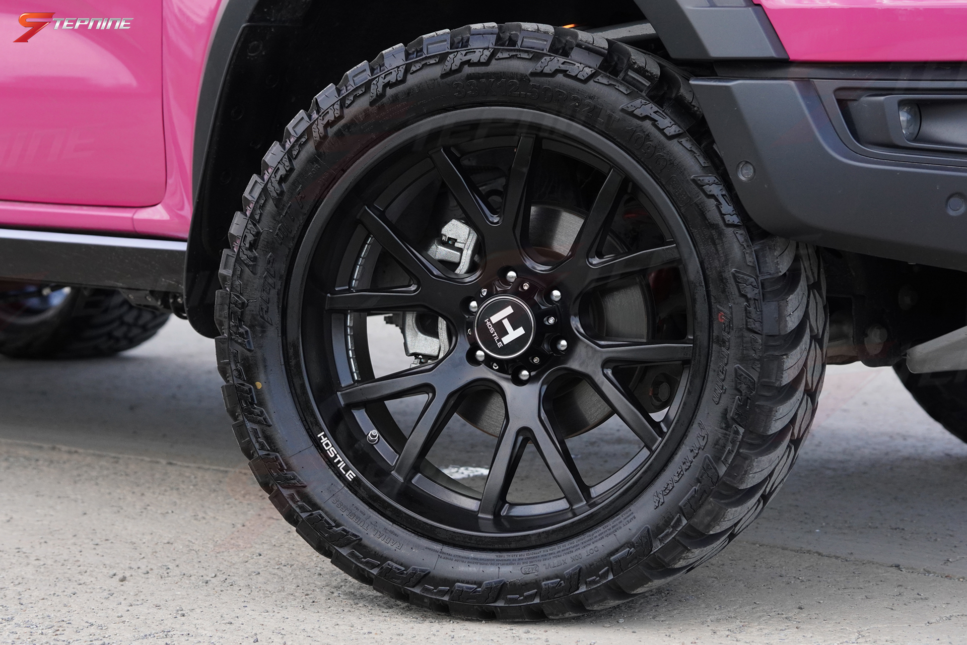 Hello Kitty สายดุแต่อยู่ในโหมดคิตตี้ ส่งงาน FORD RAPTOR V6 ล้อแท้