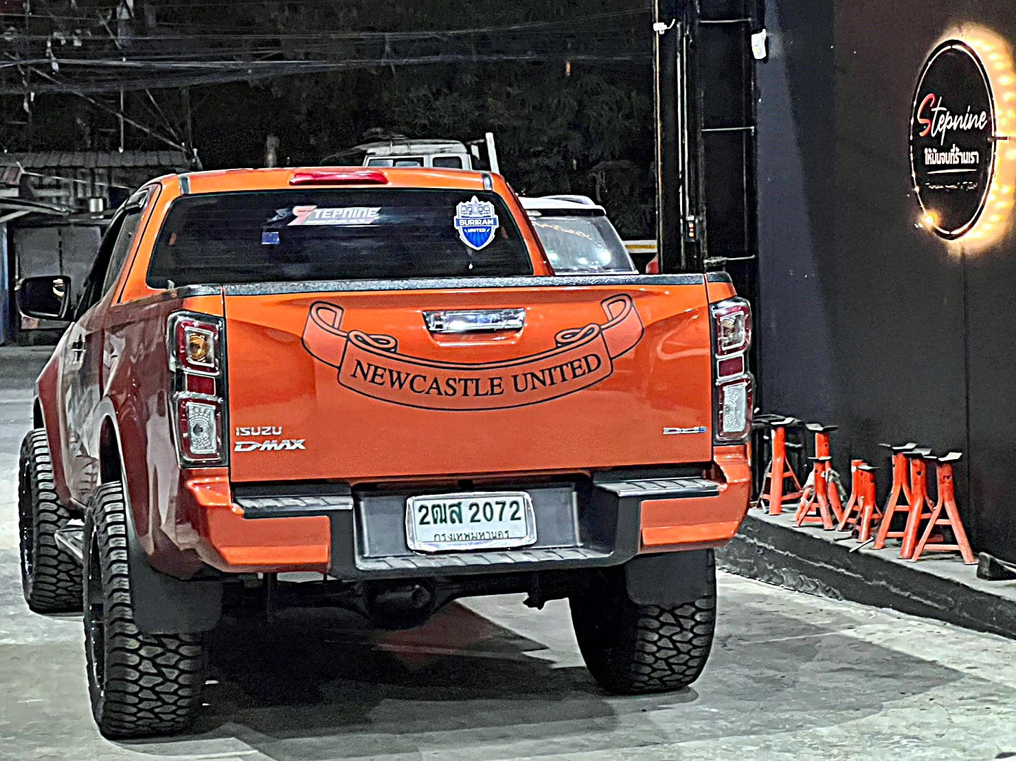 ISUZU D-MAX แต่งทรงเมกาที่ STEP9