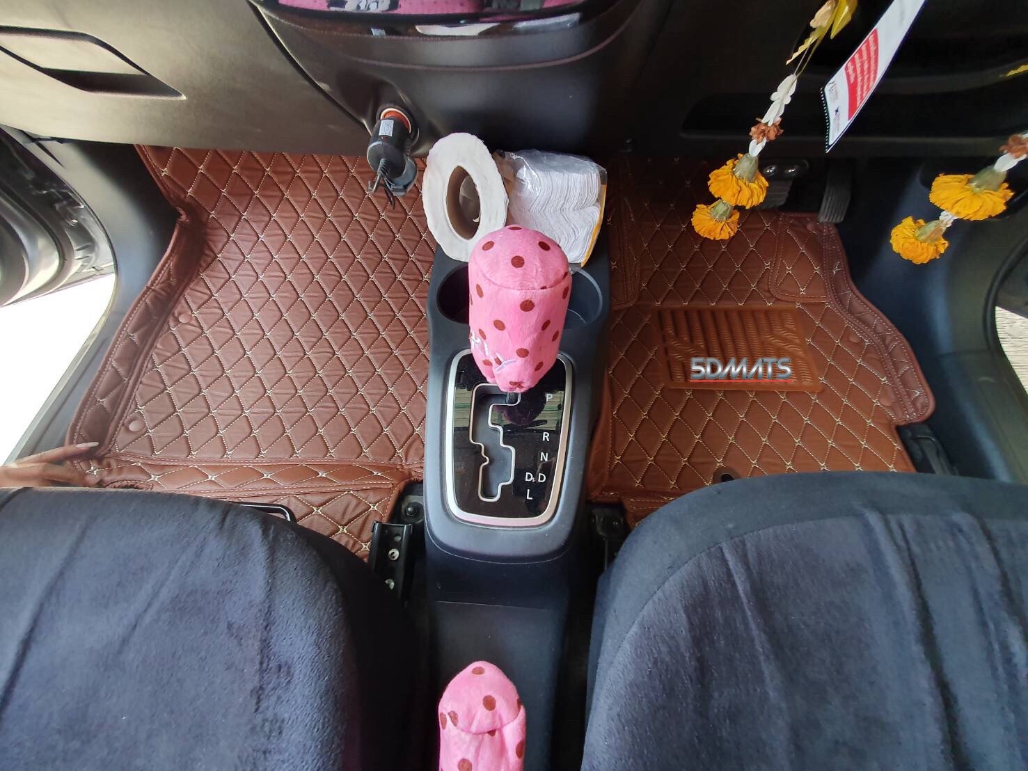 พรมปูพื้นรถยนต์6D Mitsubishi Attrage สีน้ำตาลอ่อน (3ชิ้น) st