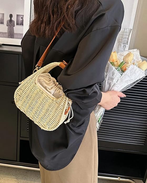 กระเป๋าสะพายข้างผู้หญิง แฟชั่นวัยรุ่นสไตล์เกาหลี สายหนัง ⭐