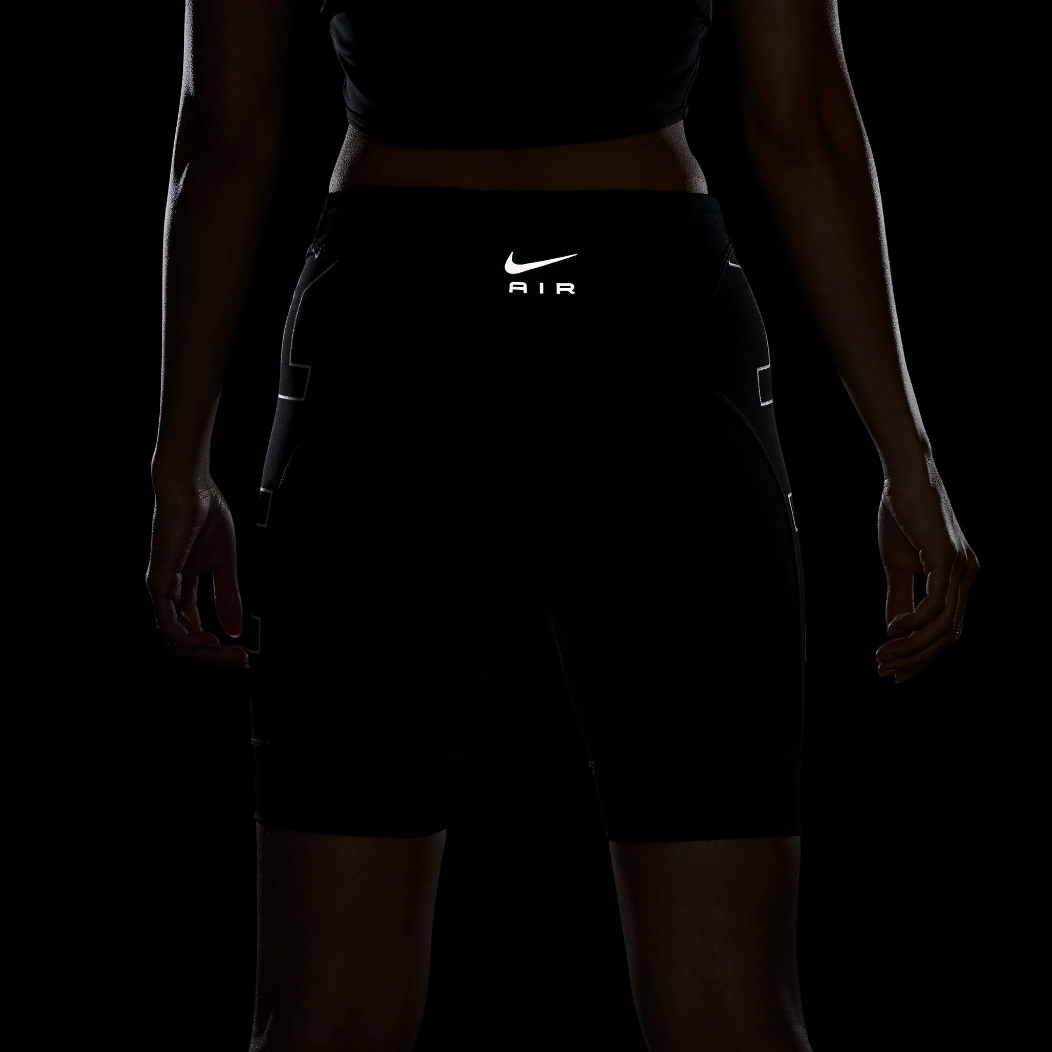 กางเกงวิ่ง Nike AIR Mid-Rise Compression Shorts (S,M,L)