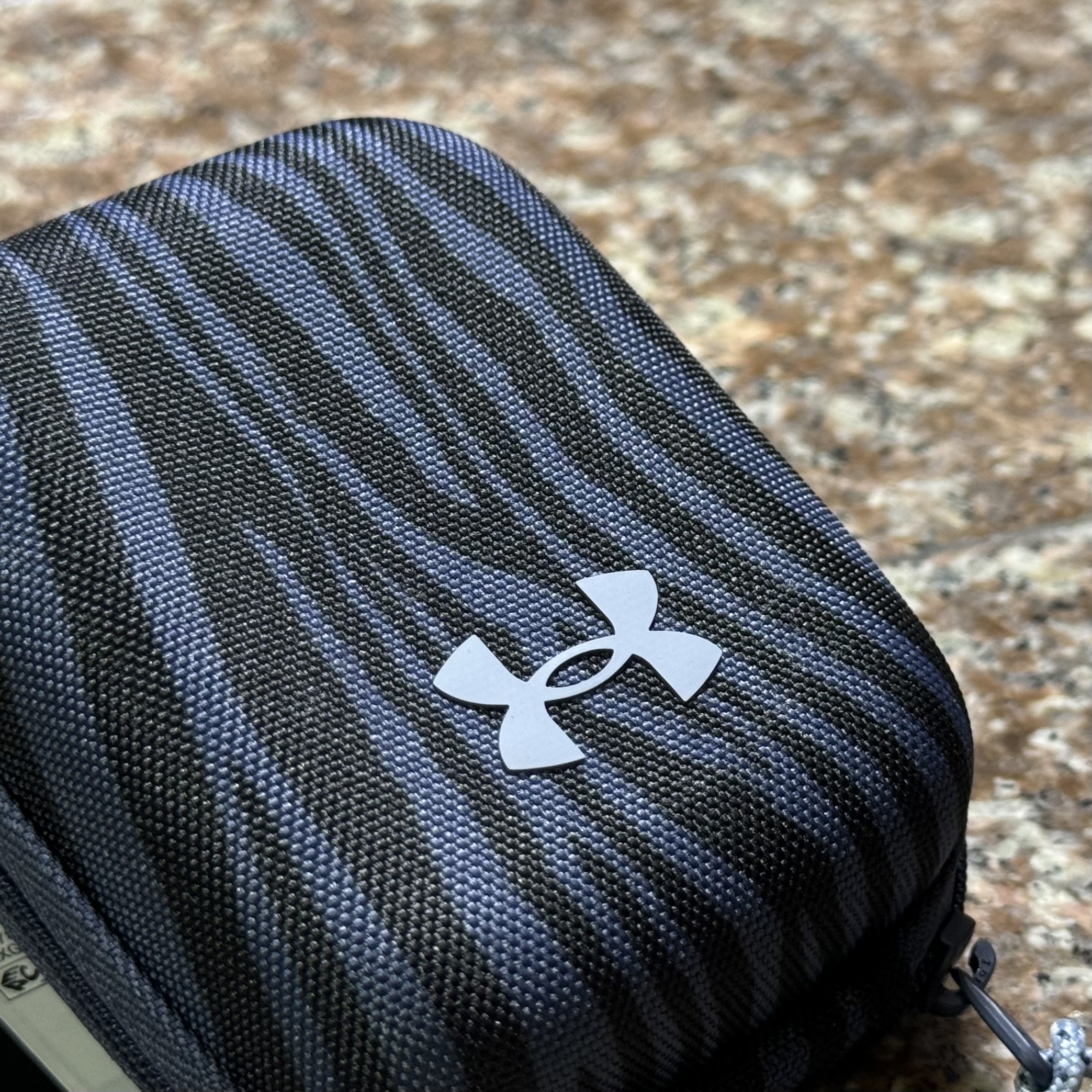 กระเป๋า Under Armour Contain Micro Bag ‘Camo’