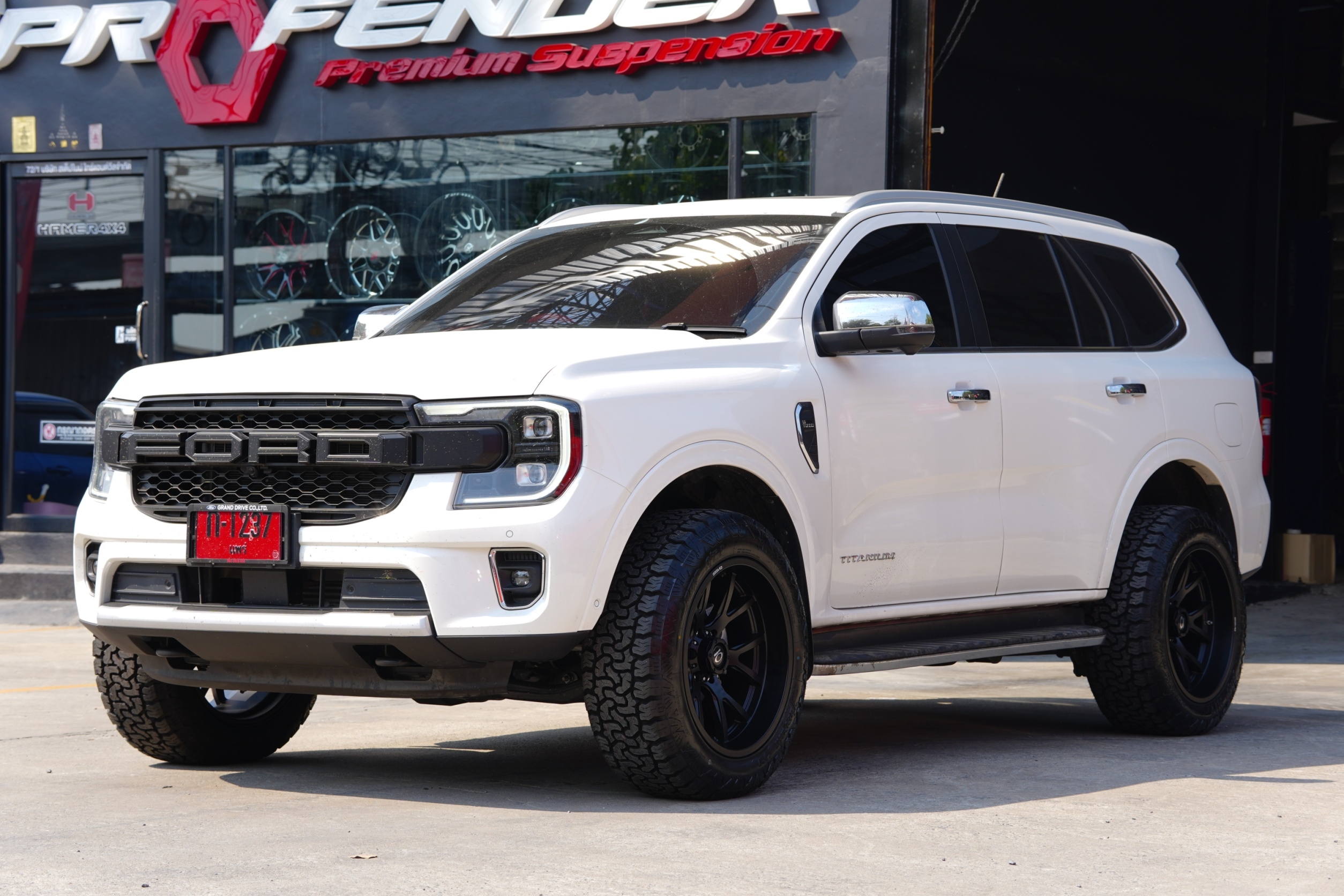 ชุดแต่ง FORD EVEREST TITANIUM