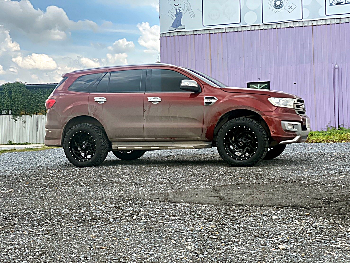 FORD EVEREST แต่งออฟโรดแบบไม่ยก