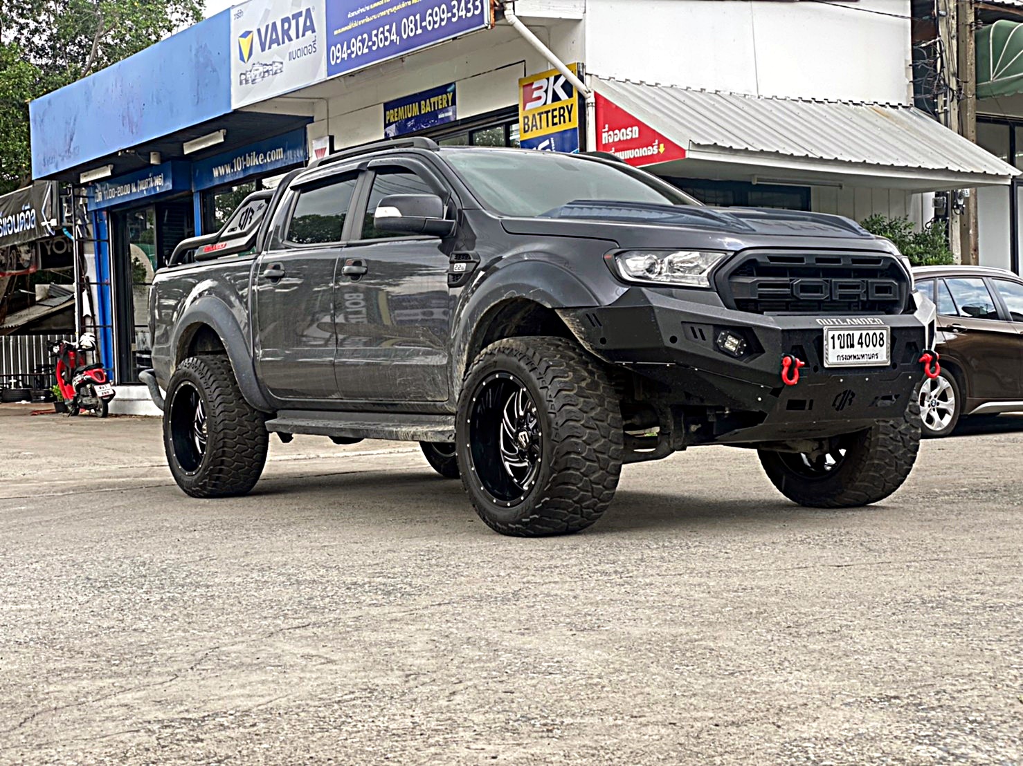 FORD จัดชุดใหม่ ทรงเมกาที่ STEP9