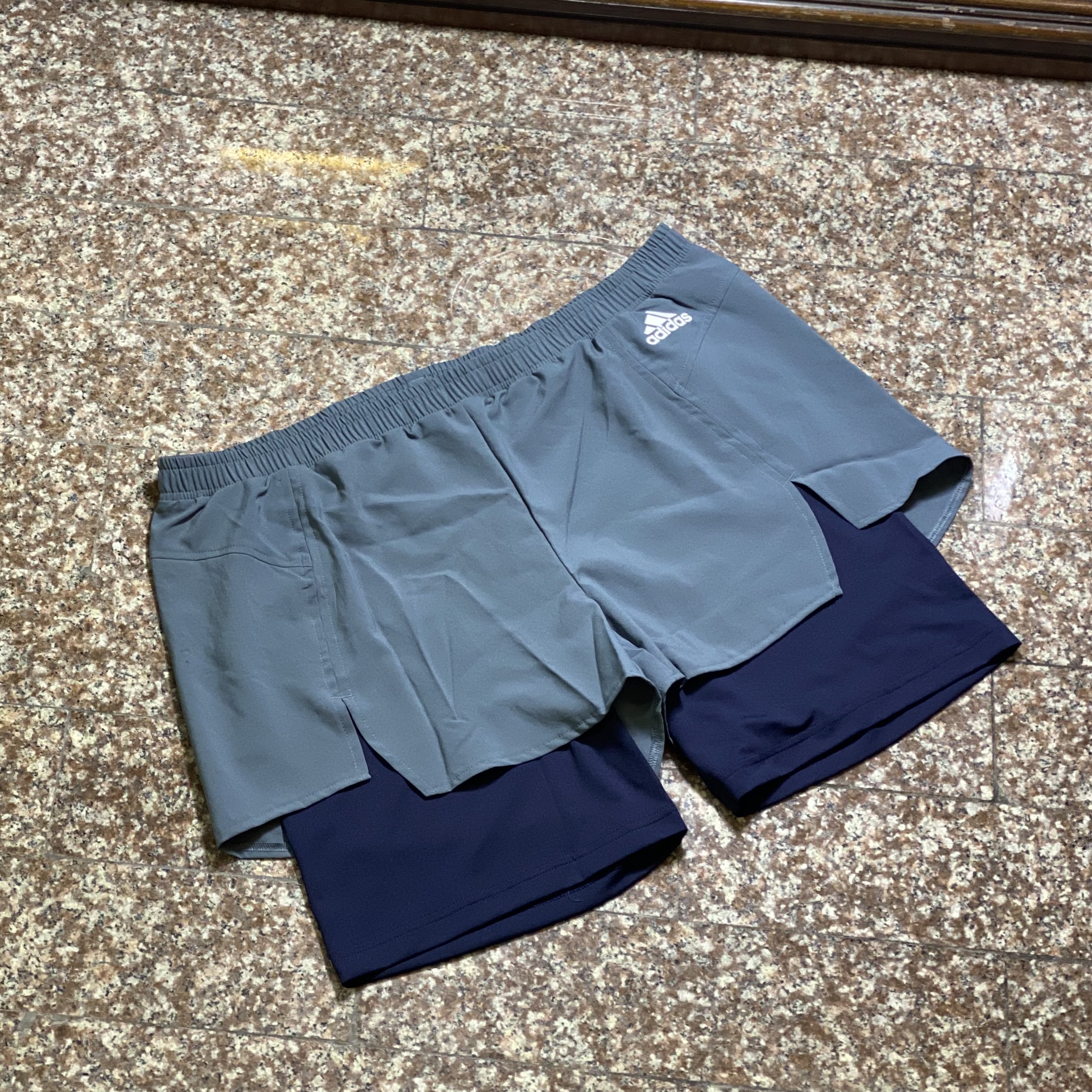 กางเกงวิ่ง Adidas PrimeBlue 2in1 Running Shorts Women (L)