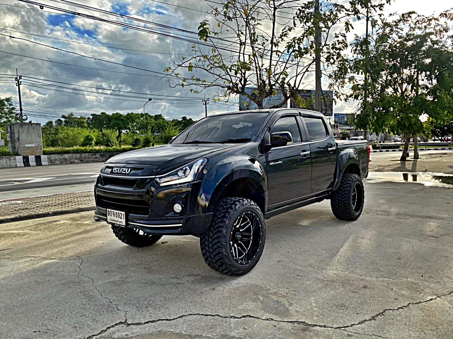 NISSAN_NAVARA_แปลงร่าง ทรงเมกา