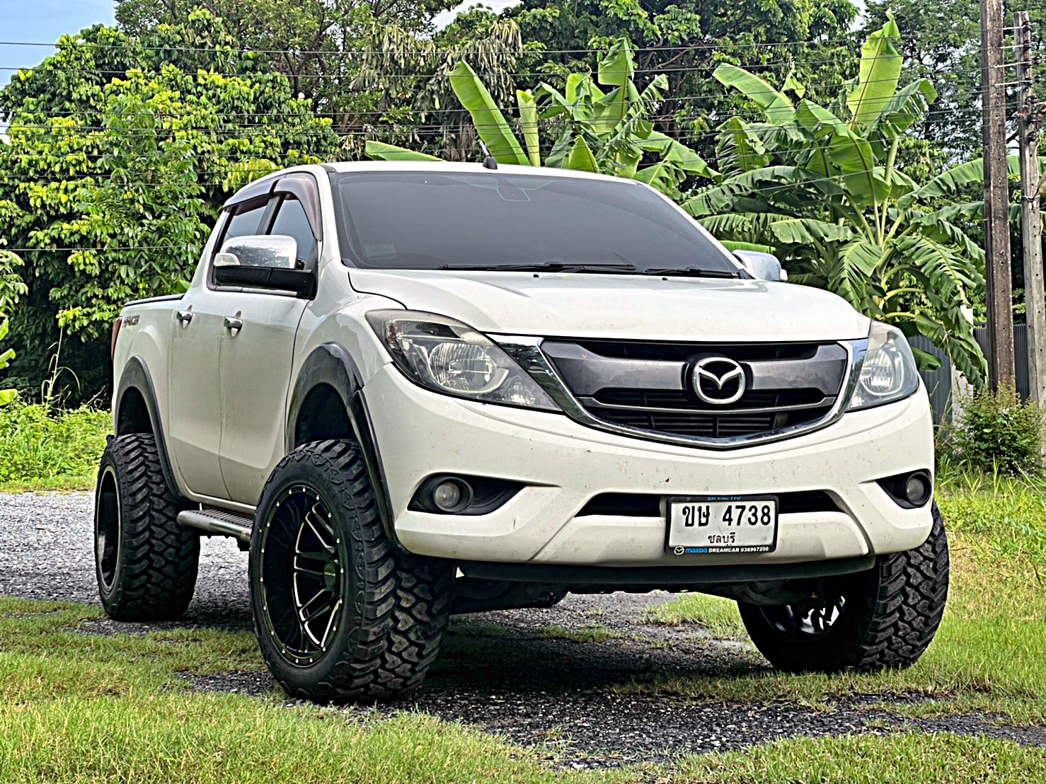 ตัวอย่างการแต่งรถแนวเมกา สำหรับ MAZDA