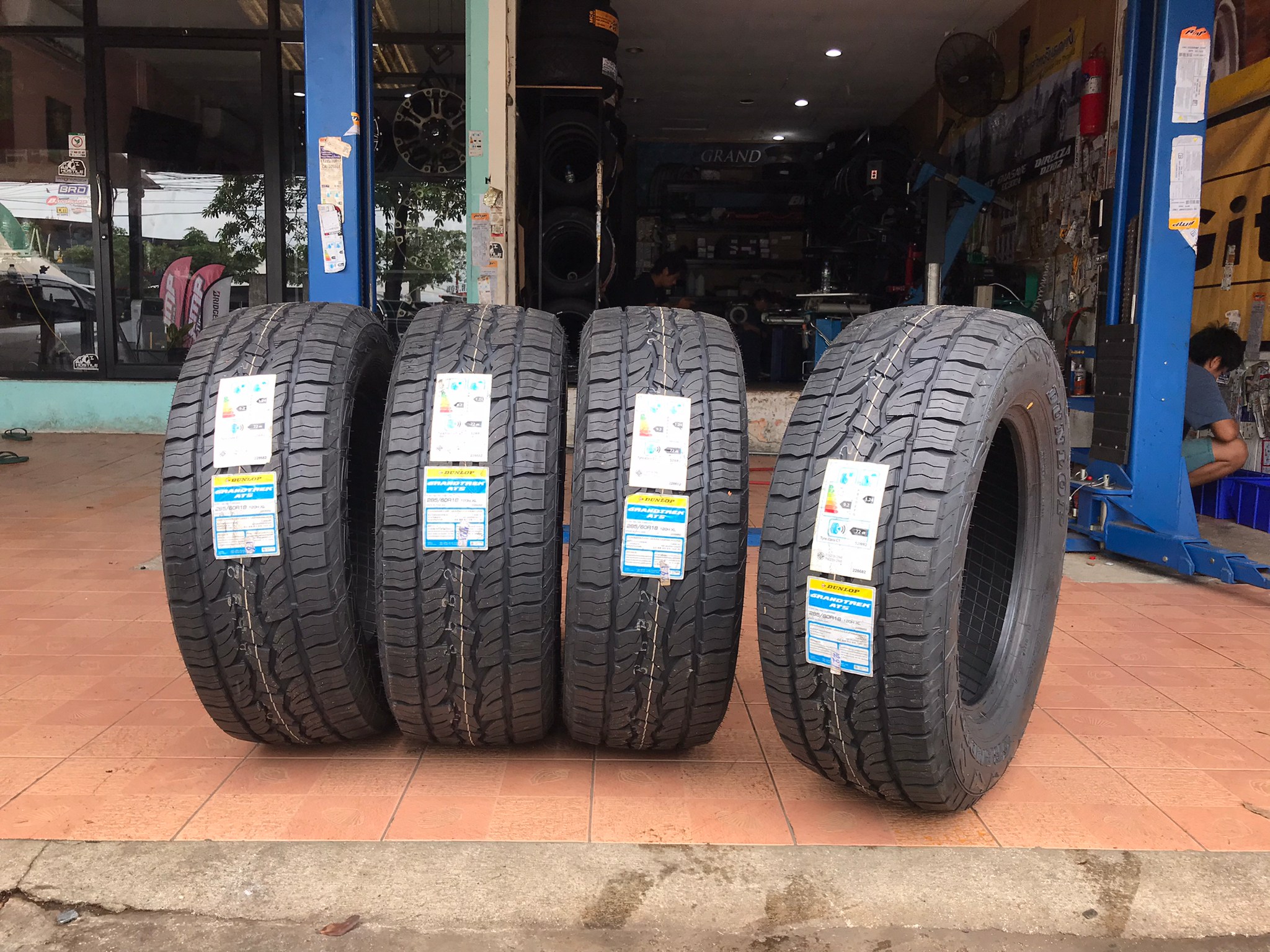 DUNLOP GRANDTREK AT5 285/60-18 ราคาถูกที่ STEP9