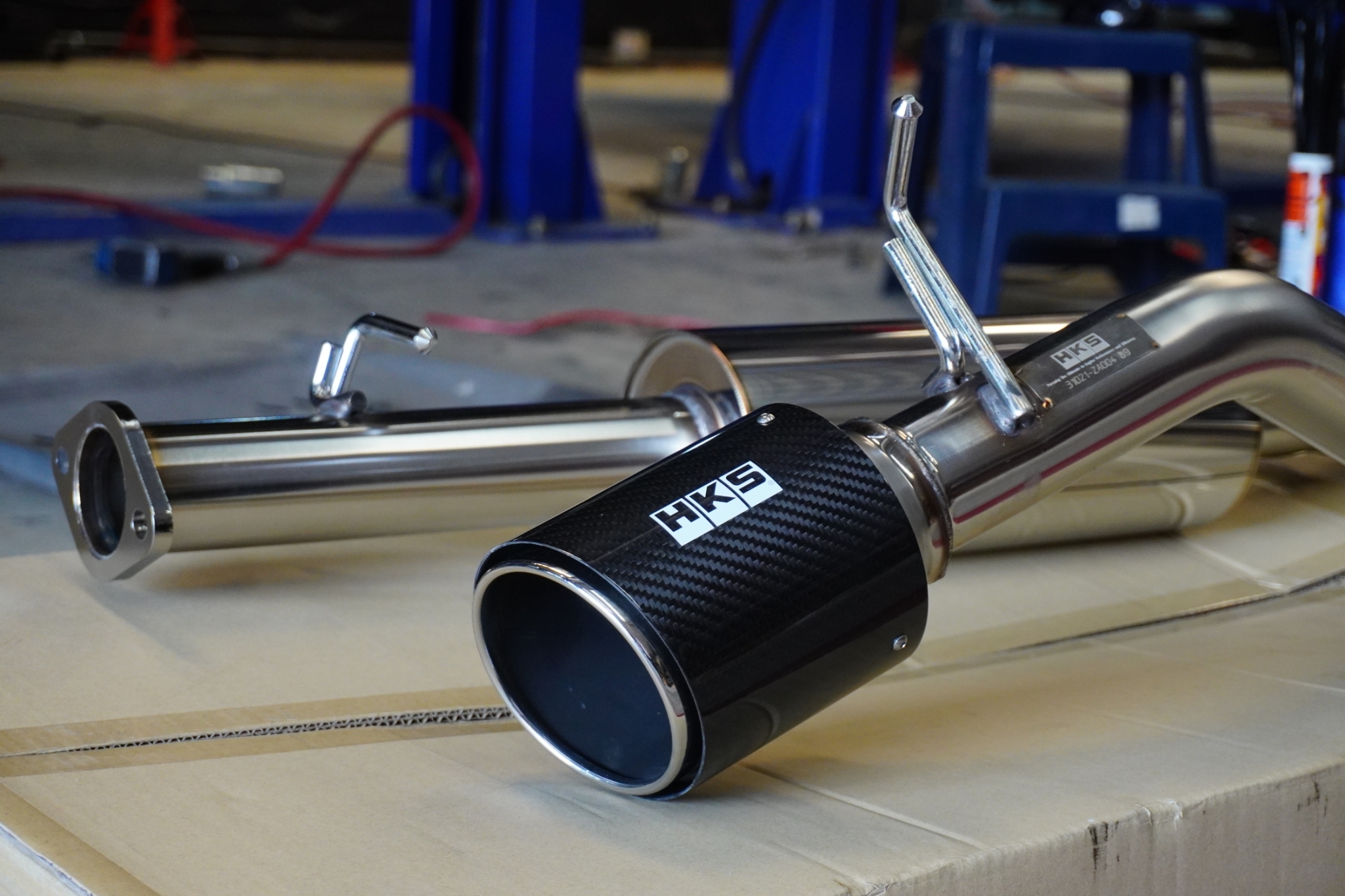 ติดตั้งเรียบร้อย ท่อ HKS จากญี่ปุ่น Carbon TAIL (Single) 𝙃𝙆𝙎 𝙇𝙀𝙂𝘼𝙈𝘼𝙓 𝙁𝙊𝙍𝘿 𝙀𝙑𝙀𝙍𝙀𝙎𝙏 ท่อเด