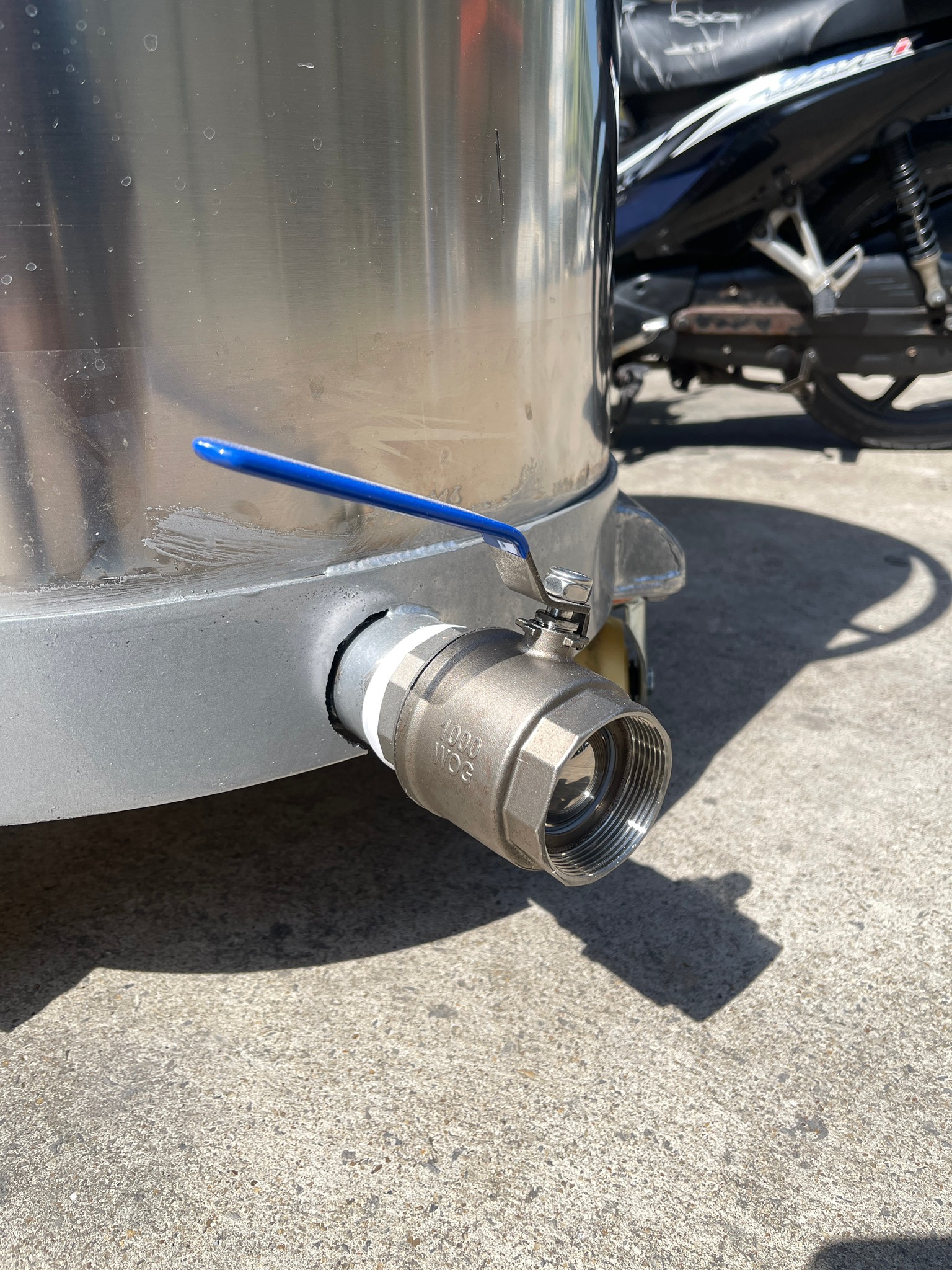 🌈ถังสแตนเลส เกรด 304 สำหรับผสมโดยเฉพาะ มีฝาปิด มีล้อเลื่อน มีก๊อกสำหรับถ่ายของเหลว (50L-300L) หม้อสแตนเลส MMT