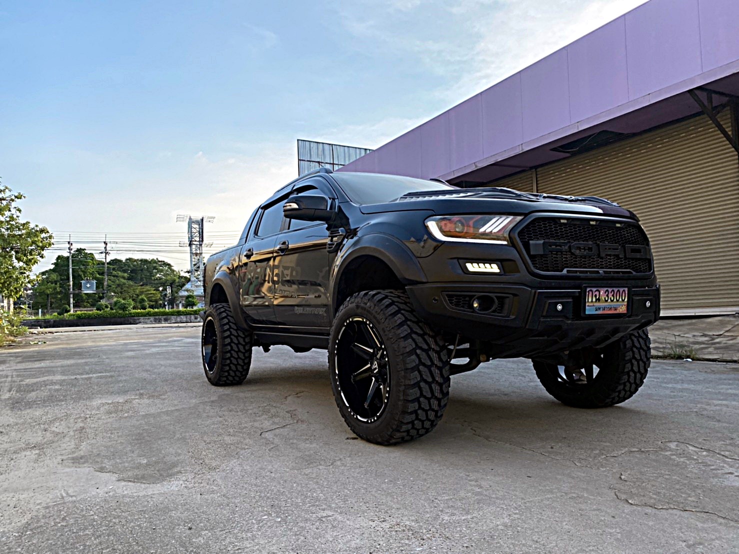 FORD ทรงเมกา มาไกลจาก สารคาม