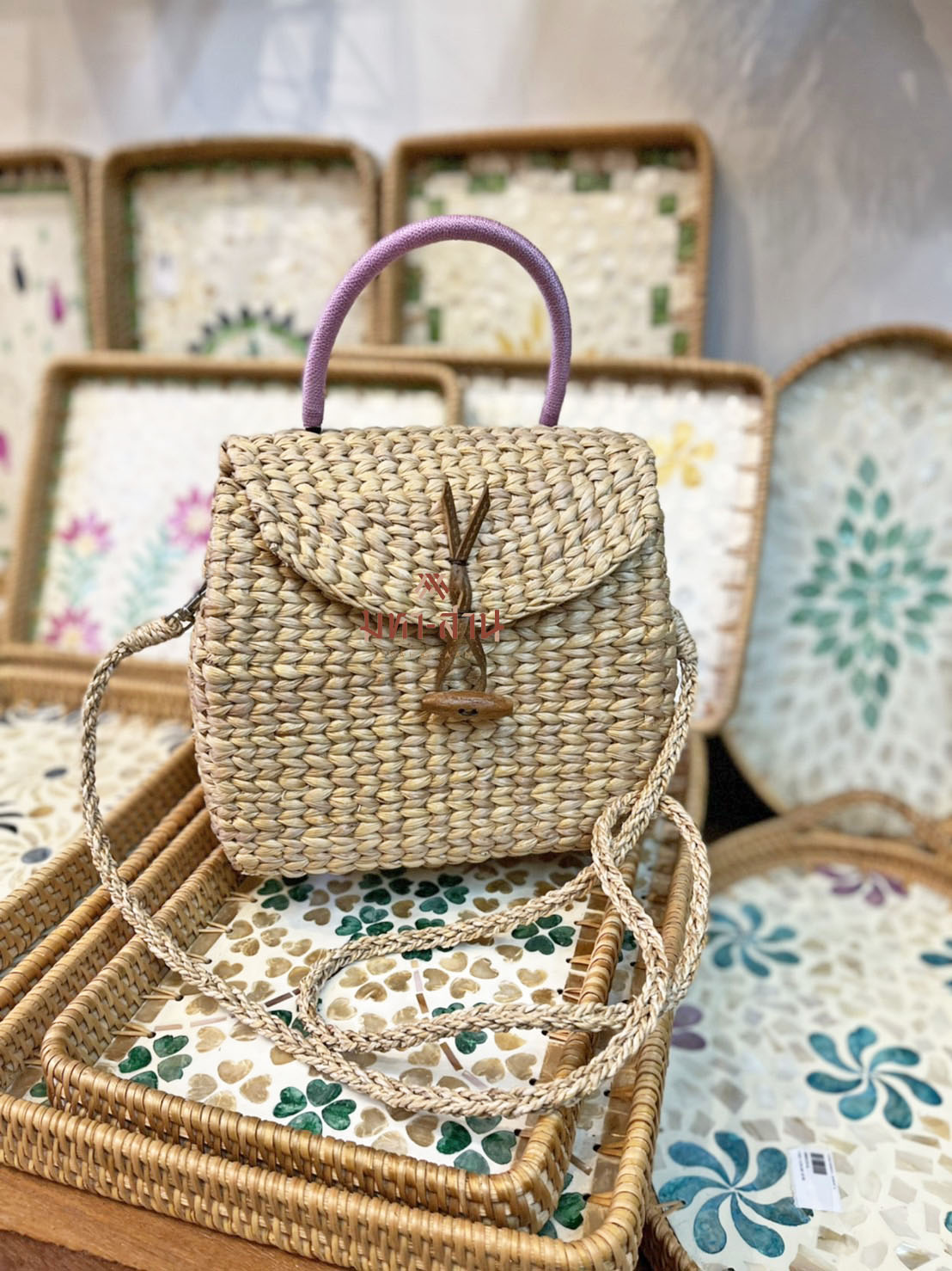 กระเป๋าสาน สะพาย ผักตบชวา ฝาพับ 🤎