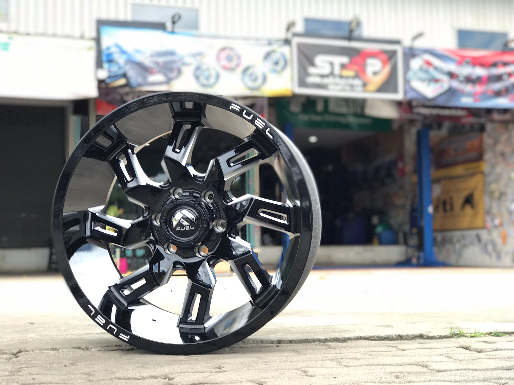 FUEL LOCKDOWN ขอบ20 ราคาพิเศษ