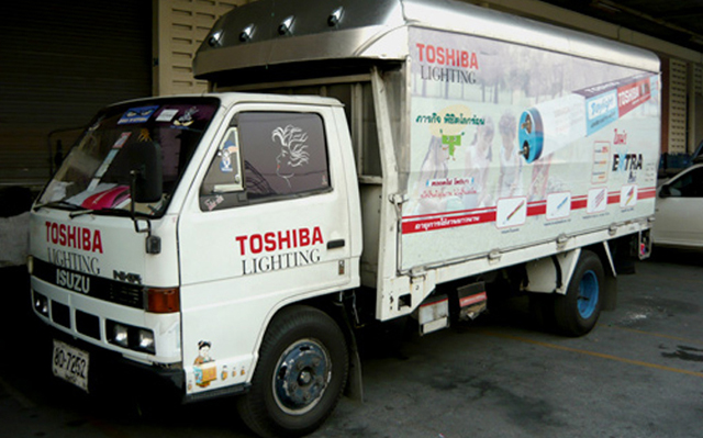 สติกเกอร์ติดรถ