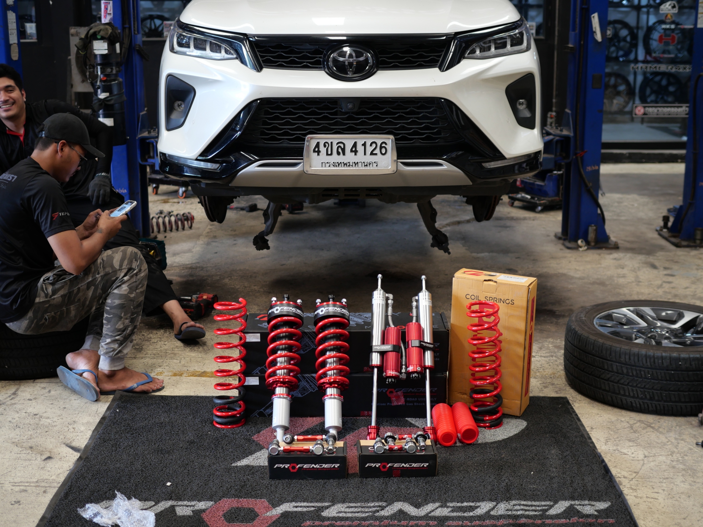 โช้คอัพยอดนิยมใส่รถFortuner นุ่มหนึบเฟิร์มไม่ย้วยโยนแก้อาการจบในโช้คชุดเดียว!!