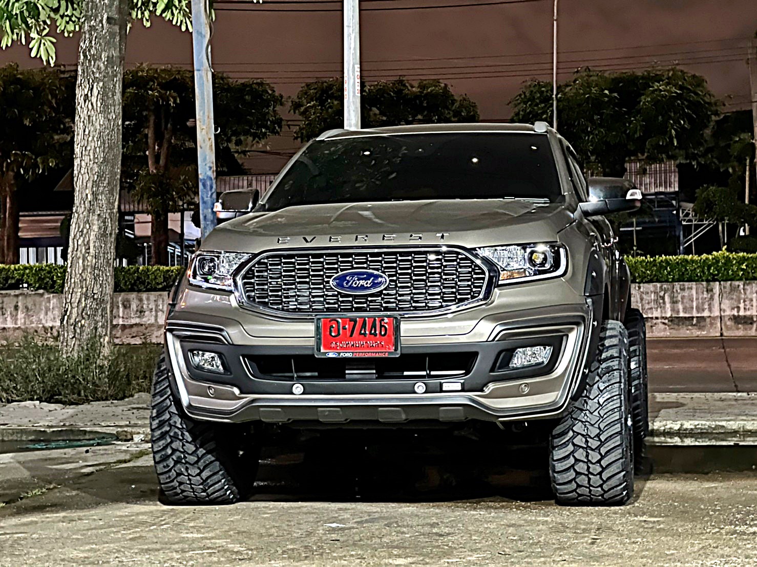 FORD_EVEREST_ทรงเมกา ที่ STEP9