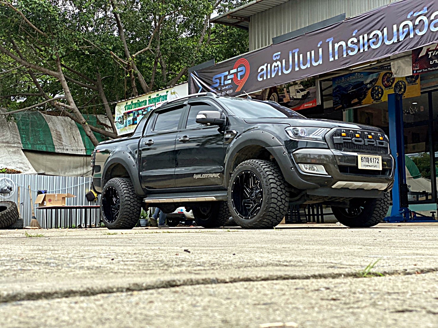 FORD WILDTRAK จัดทรงเมกาที่ STEP9
