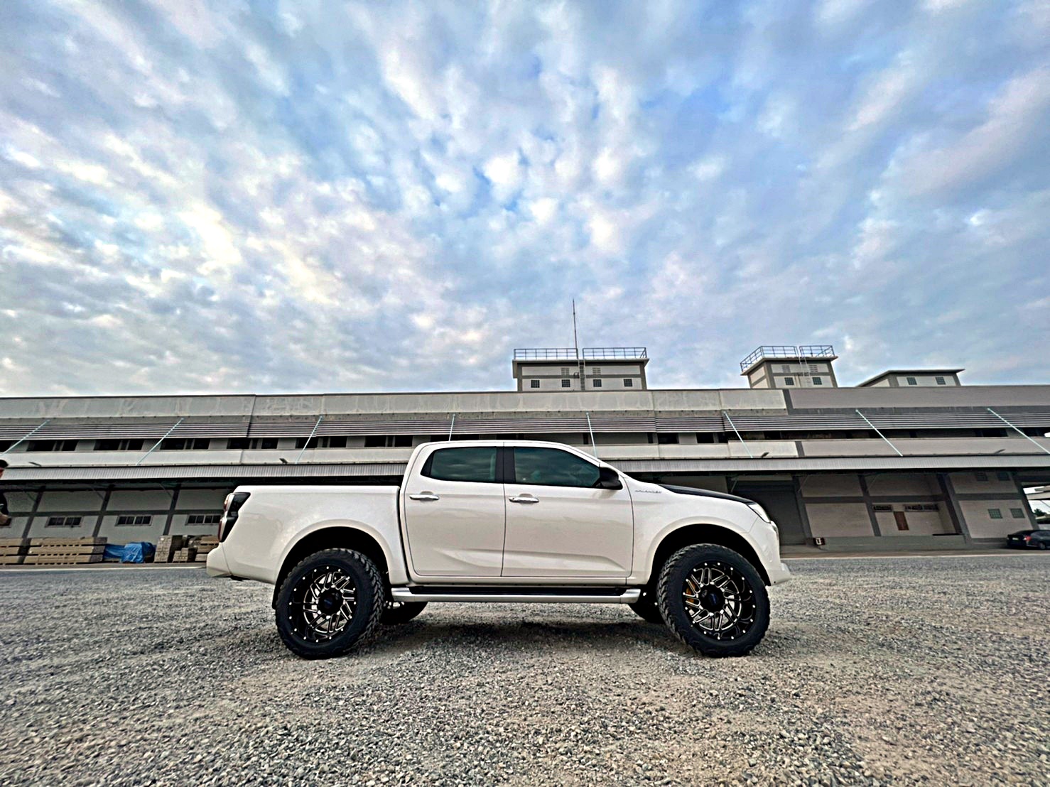 #จากตัวเตี้ยรถซิ่งสู่ตัวสูงทรงเมกา ที่ step9