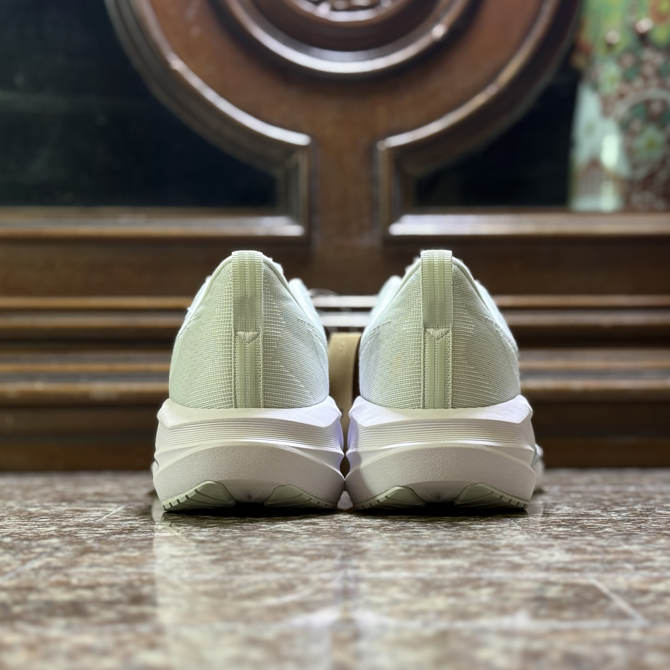 รองเท้าวิ่ง ASICS NovaBlast 5 ‘EXCLUSIVE’ (M9.5US)