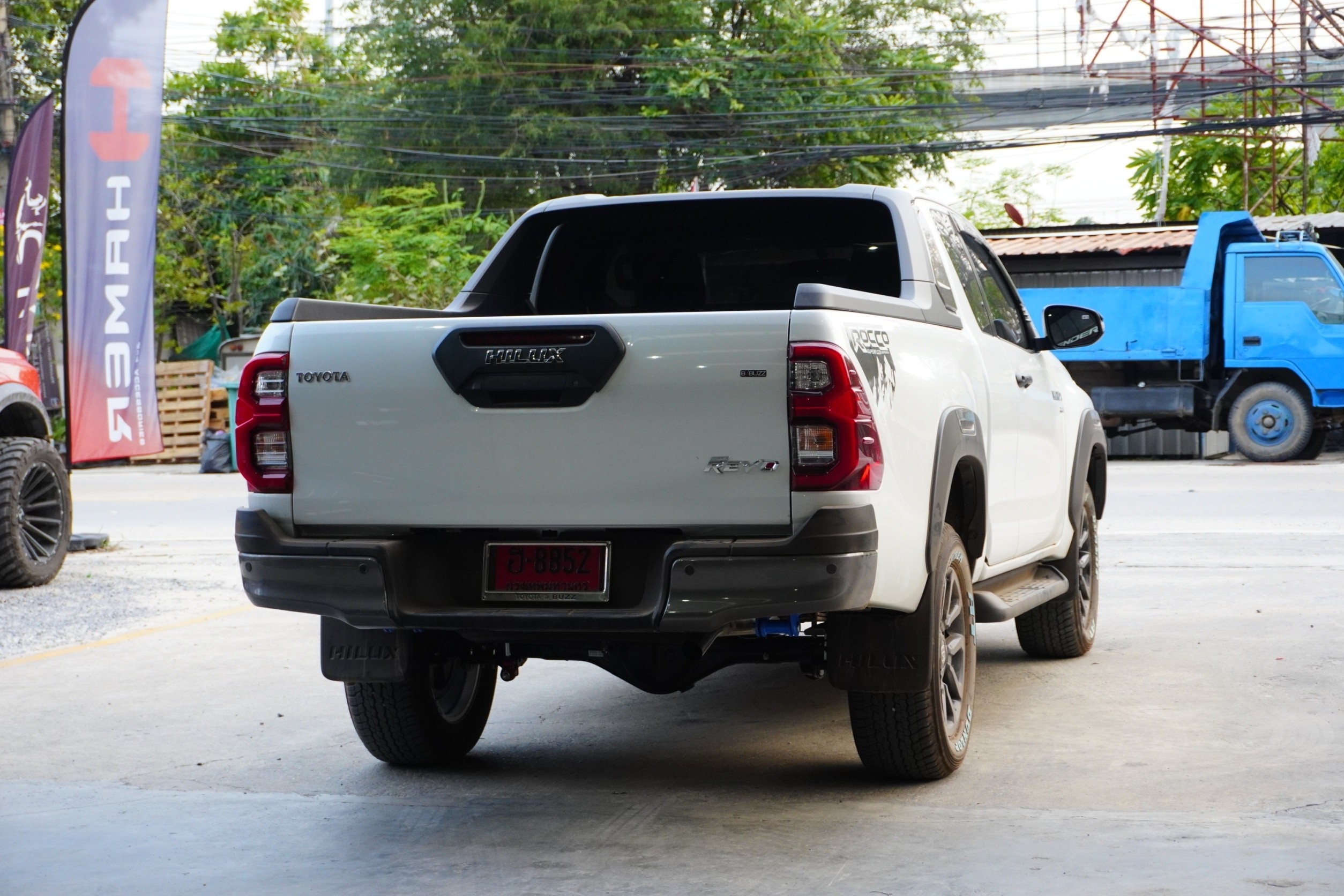 โช้ค PROFENDER ตัวท็อป TOYOTA REVO ROCCO