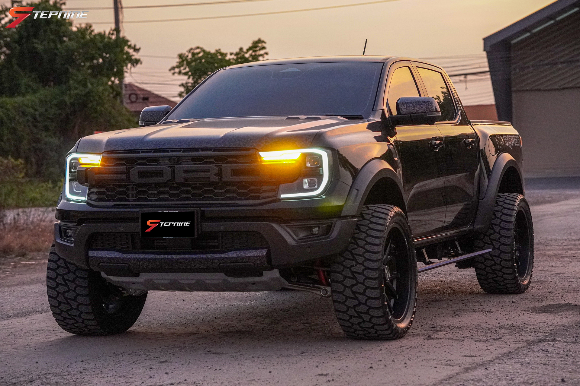 FORD RAPTOR NEXT-GEN ทรงเมกา ของแต่งแท้ทั้งคัน