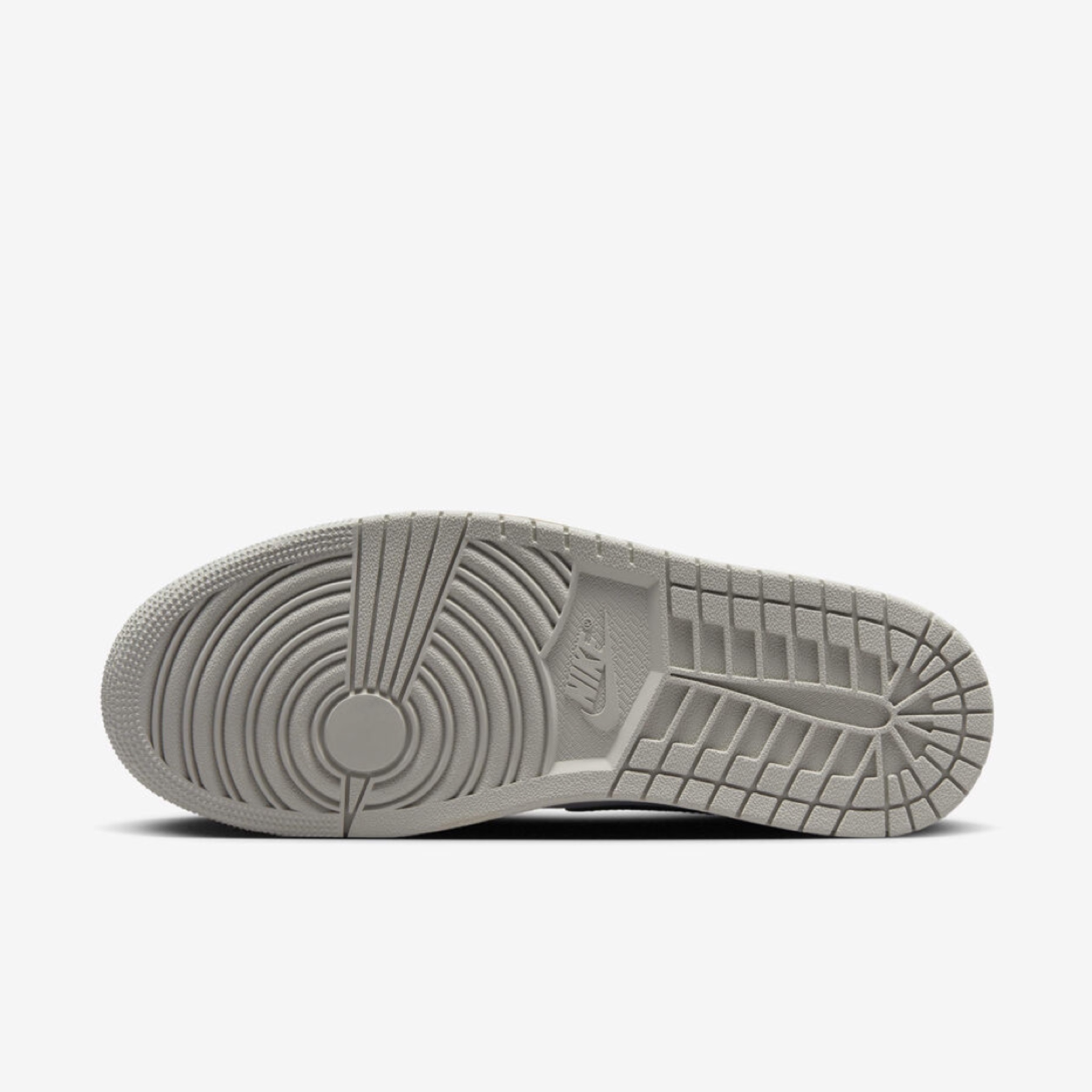 รองเท้า Nike Air Jordan 1 ‘White/Cement’ (M9US)